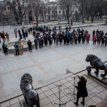 Sausio 13-osios išvakarėse – neužmirštuolės ir laisvės laužai