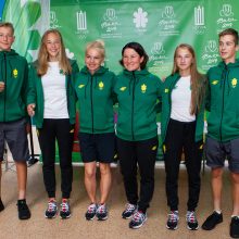 V. Adamkus išlydėjo jaunuosius sportininkus į Europos olimpinį festivalį