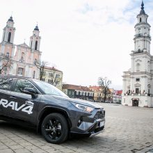 „Toyota RAV4“: nenuobodus kauniečių pasirinkimas