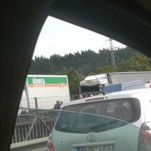 Chaosas autostradoje: dvi avarijos paralyžiavo eismą