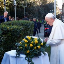 Popiežius: represijas iškentėjusi Lietuva gali tapti vilties švyturiu