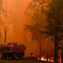 Australijoje nekontroliuojami gaisrai apėmė didžiulį plotą