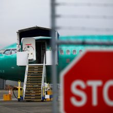 „Boeing“ laikinai stabdys liūdnai pagarsėjusio orlaivio gamybą