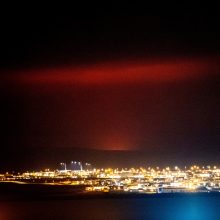 Islandijoje iš 900 metų neveikusio ugnikalnio liejasi lava