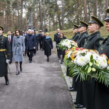 Karo aukas pagerbusi Seimo pirmininkė: tai proga prisiminti, prie ko priveda agresija