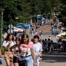 Pajūryje dabar itin palanku ieškotis darbo: kokias algas siūlo verslininkai?