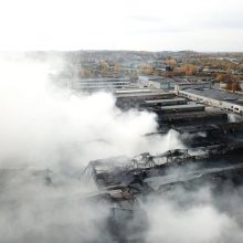 Tyrimo išvados: gaisras įmonėje „Ekologistika“ galimai nesukėlė pavojaus žmonių sveikatai