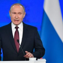 Metinis pranešimas: V. Putinas žada pagerinti rusų gyvenimo sąlygas