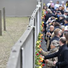 Berlyno sienos griūties 30-metis: A. Merkel paragino ginti demokratiją ir laisvę