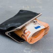 Ž. Mauricas: infliacija slopsta – jau vasaros pradžioje turėtume lengviau atsipūsti?