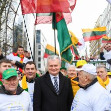 Briuselyje vėl protestuoja Lietuvos ūkininkai: nori didesnių išmokų