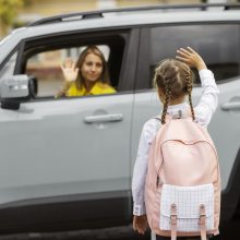Klaipėdoje du neblaivūs vairuotojai į mokyklą vežė vaikus