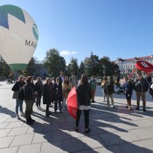 Pasaulinės turizmo dienos proga Vilniaus Katedros aikštėje įsikūrė oro balionas