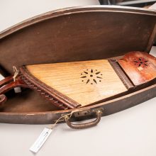 Prabilo Kauno miesto muziejaus saugykloje laikomi muzikos instrumentai