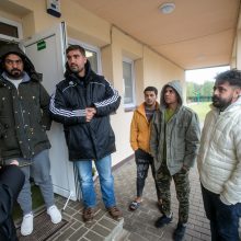 Kariams talkinę afganistaniečiai integruojasi Lietuvoje: ieško darbo, mokosi kalbos