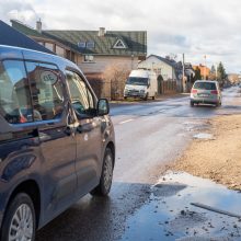 Gyventojai nesulaukia remonto: ar ne gėda prezidento vardu pavadinti tokios prastos būklės gatvę?