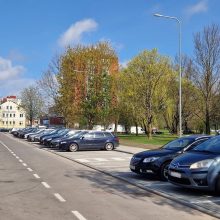 Taikos prospekte Klaipėdoje – daugiau vietų automobiliams