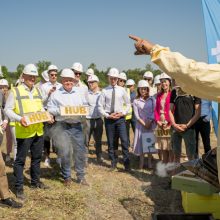 Verslo miestelio „Urban HUB“ statybų pradžią paskelbė įkurdinta bičių bendruomenė