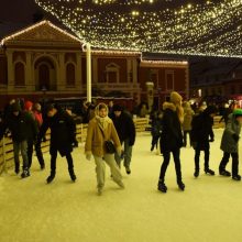 Čiuožykla Teatro aikštėje veiks ir orams atšilus