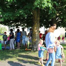 Širdies gėrio dulkėmis Klaipėdoje mėtėsi per 100 šventės svečių