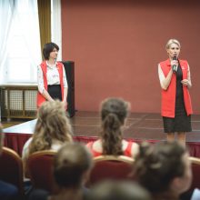 Vilniuje turistus pasitinka keli šimtai savanorių