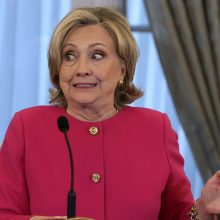 H. Clinton pasišaipė iš V. Putino: labai gaila, Vladimirai