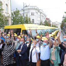 Į mokyklas išlydėti 25 geltonieji autobusiukai