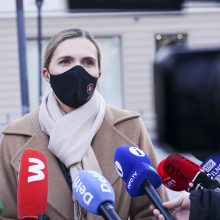 Policininkams protestuojant dėl skiepų, Vyriausybė žada taisyti padėtį