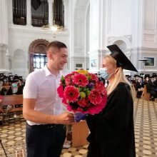 MRU diplomų teikimo šventėje – netikėtos piršlybos