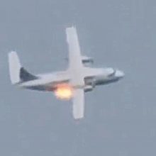 Rusijoje per bandomąjį skrydį sudužo karinio transporto lėktuvo prototipas, įgula žuvo
