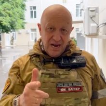 „Wagner“ bosas žada nuversti Rusijos karinę vadovybę