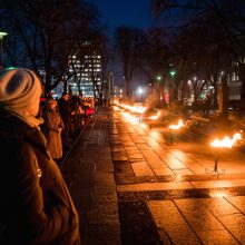 Atmintis gyva: vėl liepsnojo Sausio 13-osios laužai