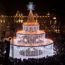 J. Statkevičius apie Vilniaus kalėdinę eglę rėžė tiesiai: pakvipo apgaule!
