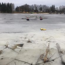 Policininkas ir ugniagesiai išgelbėjo Širvintų tvenkinyje įlūžusį vyrą