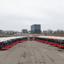 Karo niokojamam Charkivui Kaunas perdavė 20 miesto autobusų