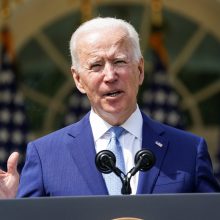 J. Bidenas įspėjo Kongreso lyderius, kad Ukrainos pralaimėjimo kaina būtų labai didelė