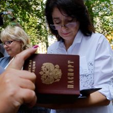 Okupantai rusai sugalvojo dar vieną cinišką ukrainiečių „pasportizacijos“ būdą