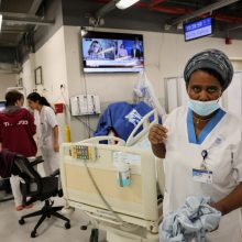 Izraelio gydytoja: Gazos Ruože laikyti įkaitai buvo svaiginami ir patyrė smurtą