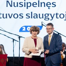 Vilniaus rotušėje už nuopelnus apdovanoti 79 medikai