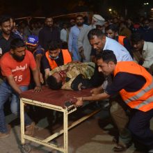 Pakistano policijos komplekse Karačyje po išpuolio kilo susišaudymas
