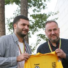 Žurnalistų futbolo šventėje – titulą apgynę svečiai ir nauji Lietuvos čempionai