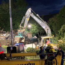 Po sprogimo name Vokietijoje ieškoma po griuvėsiais palaidoto asmens, trys nuvežti į ligoninę