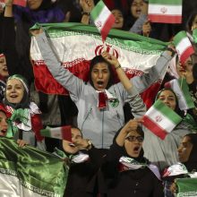 Irano futbolo federacijos bosas: moterys galės gyvai stebėti aukščiausios lygos rungtynes