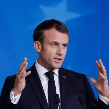 E. Macronas: imigracijos įstatymas – tai skydas, būtinas kovoje su nelegaliais migrantais