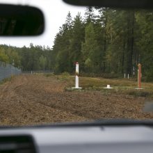 Pasieniečiai neįleido 13 į Lietuvą iš Baltarusijos bandžiusių patekti neteisėtų migrantų