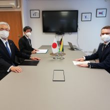 A. Dulkys su Japonijos ambasadoriumi aptarė galimybes plėsti bendradarbiavimą