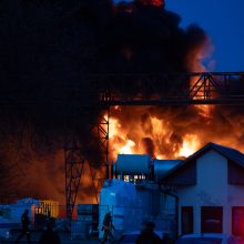 Po gaisro Vilniuje daliai ugdymo įstaigų nuotolinį darbą rekomenduojama tęsti ir penktadienį