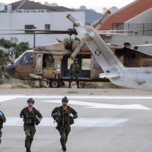 Izraelio kariuomenė teigia atmetanti infiltracijos iš Libano į šalies oro erdvę versiją 