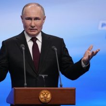 V. Putinas sako, kad rinkimų rezultatai rodo rusų pasitikėjimą ir viltį