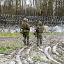 Baltarusija griežtina sienos su Lenkija kontrolę, saugumo pajėgoms nušovus „teroristą“